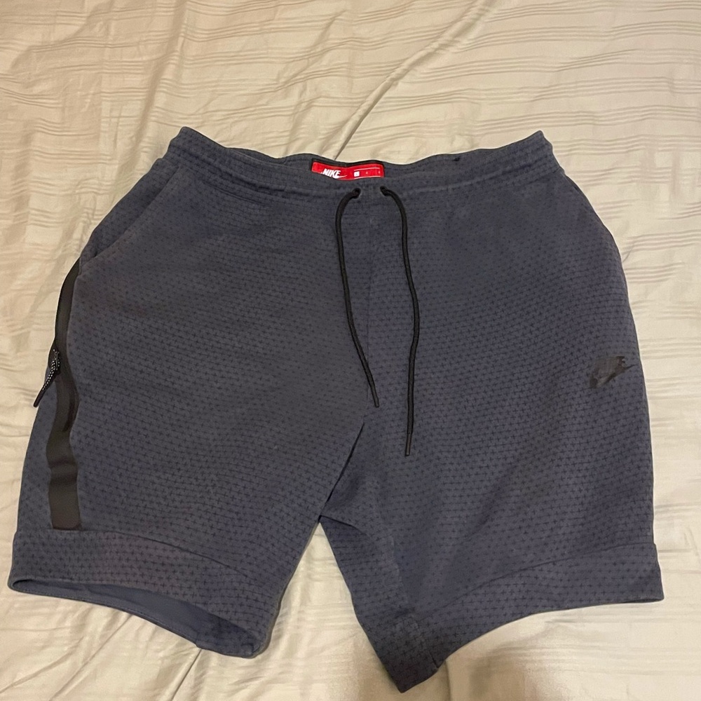 Nike TECH FLEECE NAVY SHORTS